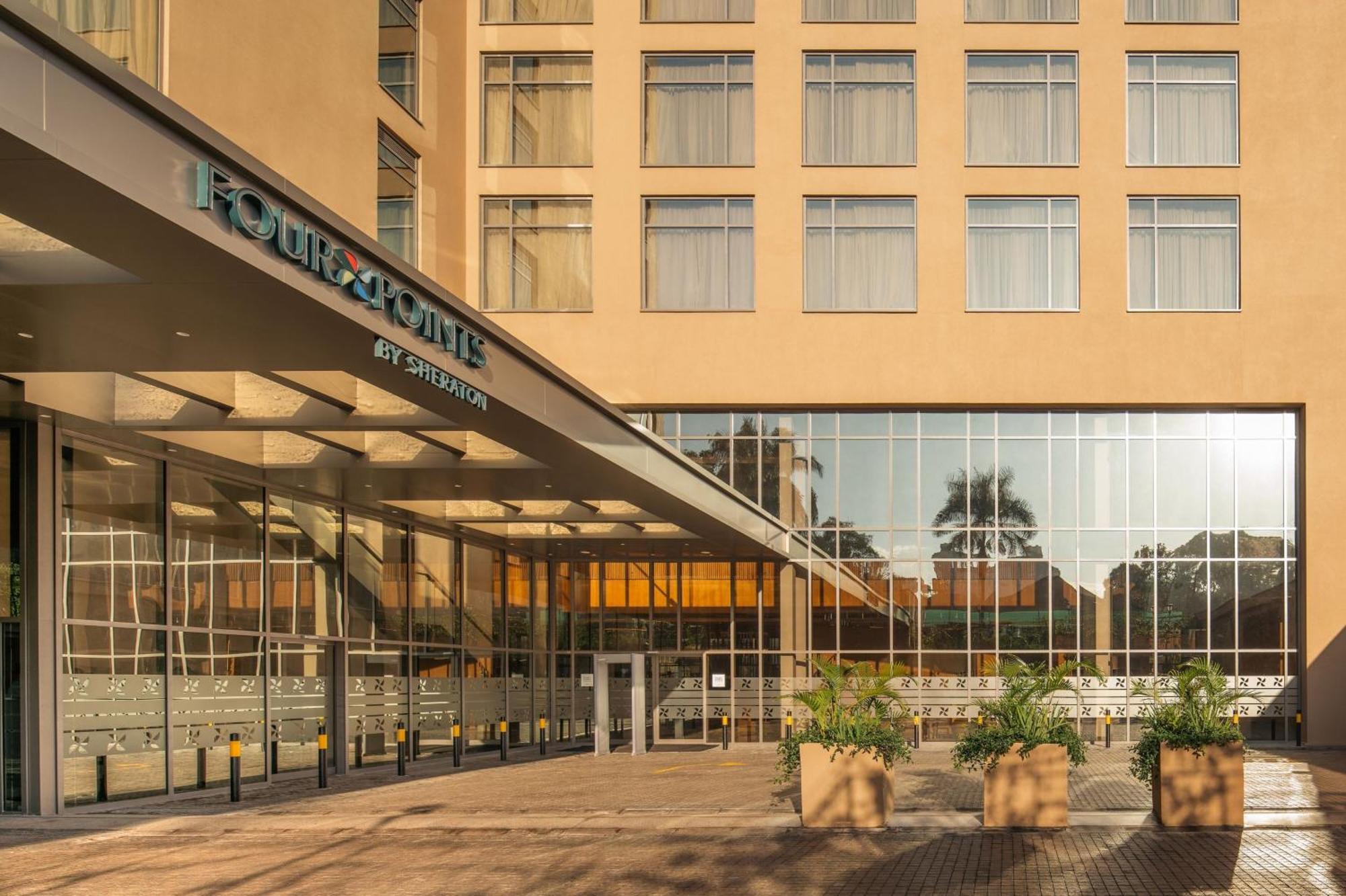 Four Points By Sheraton Kampala Eksteriør bilde